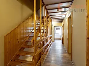 Prodej ubytování, Hlohovec, Dolní konec, 259 m2