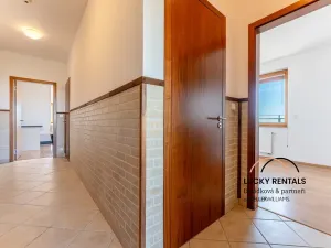 Pronájem bytu 3+kk, Praha - Střížkov, Jitravská, 97 m2