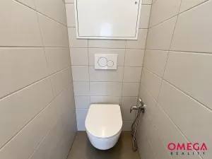 Pronájem bytu 3+1, Praha - Hlubočepy, Lohniského, 63 m2