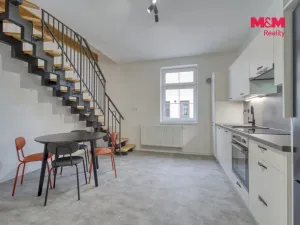 Pronájem bytu 2+1, Plzeň - Doudlevce, Šípková, 88 m2