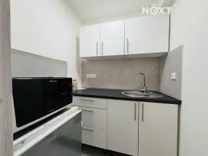 Pronájem obchodního prostoru, Vyškov, Sušilova, 12 m2