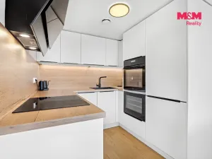 Prodej bytu 2+kk, Praha - Jinonice, Řeporyjská, 79 m2