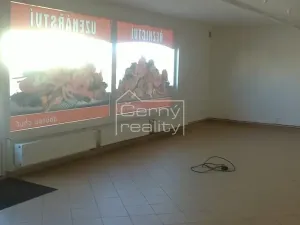 Pronájem obchodního prostoru, Pardubice, Habřinská, 92 m2