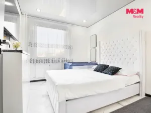 Prodej bytu 3+1, Chomutov, Bezručova, 64 m2