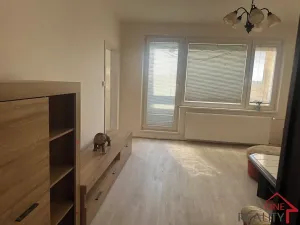 Pronájem bytu 3+1, Zlín, Budovatelská, 69 m2