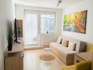 Pronájem bytu 1+kk, Praha - Střížkov, Zakšínská, 30 m2