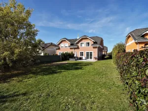 Prodej rodinného domu, Větrušice, Skalní, 158 m2