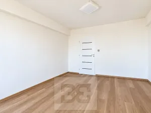 Pronájem bytu 2+1, Kolín, Čechovy sady, 67 m2