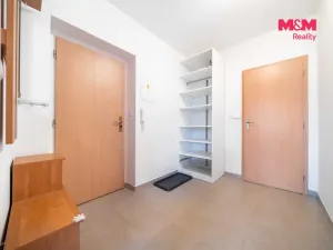 Pronájem bytu 1+kk, Plzeň - Skvrňany, Waltrova, 50 m2