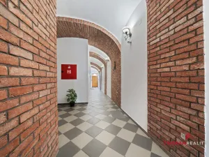 Pronájem bytu 2+kk, Hradec Králové, Dlouhá, 55 m2