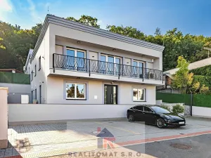 Prodej bytu 4+kk, Praha - Komořany, Pod lesem, 343 m2