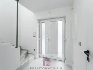 Prodej bytu 4+kk, Praha - Komořany, Pod lesem, 343 m2