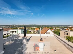 Prodej bytu 4+kk, Praha - Komořany, Pod lesem, 343 m2