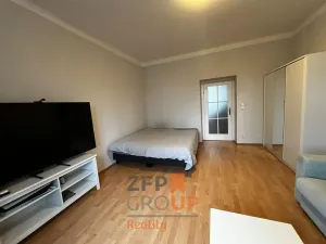 Prodej bytu 1+1, Praha - Strašnice, Pod altánem, 45 m2