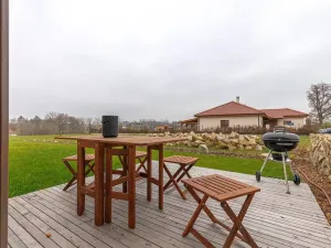 Pronájem atypického bytu, Sedlec, 73 m2