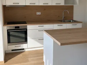 Pronájem bytu 2+kk, Olomouc, Varšavské nám., 45 m2