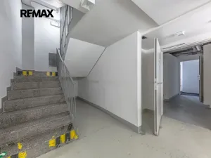 Prodej bytu 1+kk, Praha - Střížkov, Děčínská, 23 m2