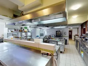 Dražba restaurace, Praha - Holešovice, Jankovcova, 1096 m2