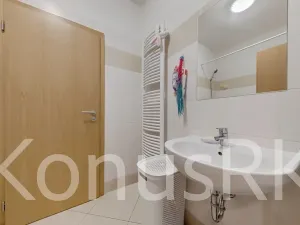 Prodej bytu 2+kk, Praha - Horní Měcholupy, Modenská, 69 m2