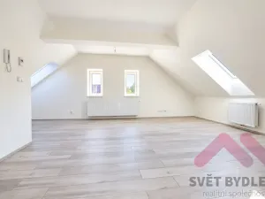 Pronájem bytu 2+kk, Praha - Zbraslav, Žitavského, 58 m2