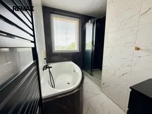 Prodej bytu 3+kk, Ostroměř, Školní, 82 m2