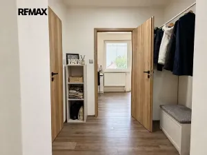 Prodej bytu 3+kk, Ostroměř, Školní, 82 m2