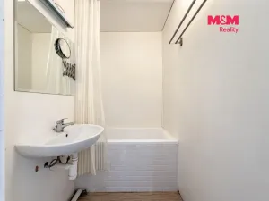 Pronájem bytu 1+kk, Praha - Řepy, Vondroušova, 36 m2