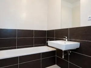 Pronájem bytu 2+kk, Praha - Hloubětín, Poděbradská, 53 m2