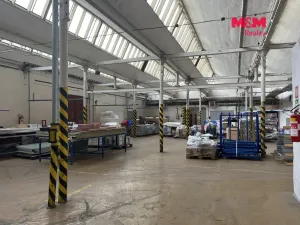 Pronájem skladu, Suchovršice, 430 m2