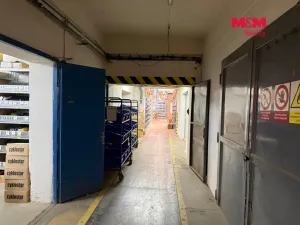 Pronájem skladu, Suchovršice, 430 m2