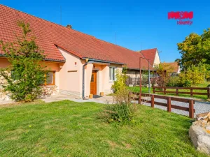 Prodej rodinného domu, Nové Hrady - Byňov, 370 m2