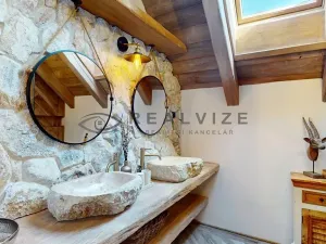Prodej apartmánu, Lipí, 155 m2
