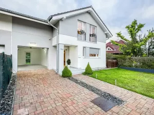Prodej vily, Bašť, Kostelecká, 145 m2