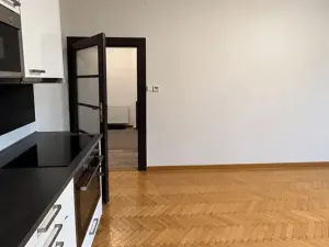 Pronájem bytu 2+kk, Praha - Vinohrady, Nad olšinami, 48 m2