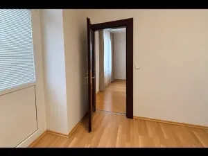 Pronájem bytu 2+kk, Praha - Vinohrady, Nad olšinami, 48 m2