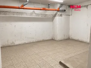 Pronájem, Divišov, Horní náměstí, 105 m2