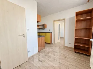 Pronájem bytu 3+1, Třebíč, Modřínová, 70 m2