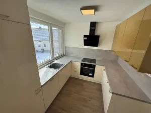 Pronájem bytu 3+kk, Praha, Únorová, 73 m2