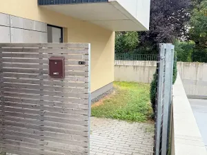 Pronájem bytu 2+kk, Praha - Suchdol, Suchdolské náměstí, 48 m2