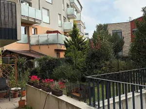 Pronájem bytu 2+kk, Praha - Suchdol, Suchdolské náměstí, 48 m2