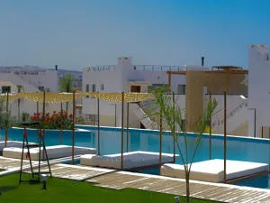 Prodej bytu 2+1, Agios Amvrosios Keryneias, Kypr, 68 m2