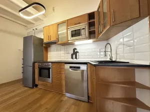 Pronájem bytu 2+1, Praha - Vršovice, Mexická, 61 m2