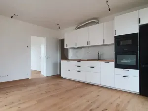 Pronájem bytu 2+kk, Praha - Královice, Ke Tvrzi, 47 m2