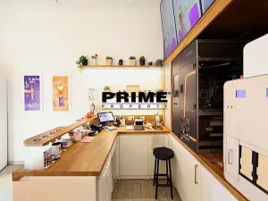 Pronájem obchodního prostoru, Praha - Nové Město, Lazarská, 50 m2