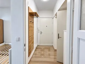 Pronájem bytu 1+kk, Praha - Libeň, Kandertova, 27 m2
