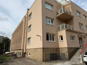 Pronájem kanceláře, Praha - Žižkov, U zásobní zahrady, 26 m2