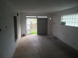 Pronájem garáže, Břasy, 30 m2