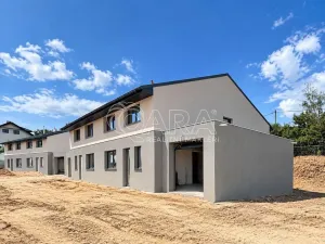 Prodej rodinného domu, Kamenice, Benešovská, 156 m2