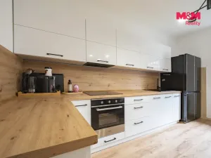 Prodej činžovního domu, Hazlov, 450 m2