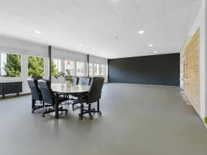 Prodej výrobních prostor, Brno - Slatina, Hviezdoslavova, 1514 m2